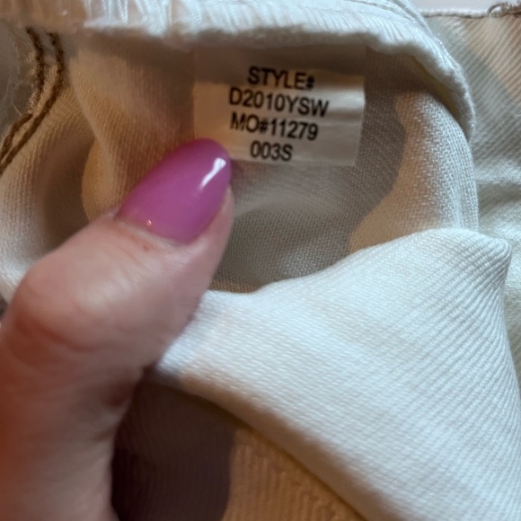 Y2K dELiA*s Morgan Off White Denim Bermuda Shorts - Picture 5 of 5